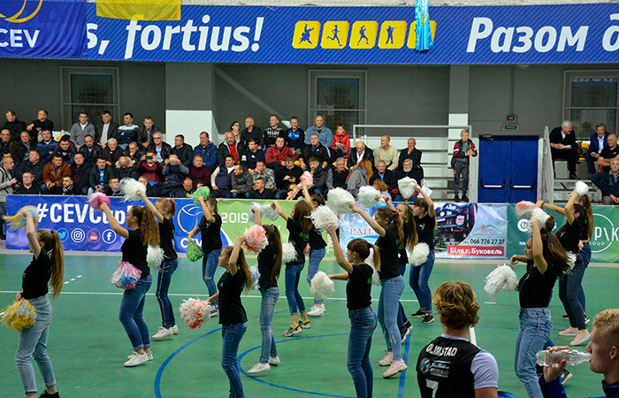 khmelnytska voleibolna komanda zihrala proty norvezhtsiv v horodku 2