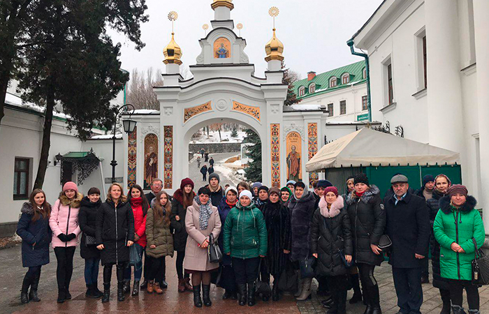 perednovorichnyi kyiv znovu zustrichaie khmelnychan